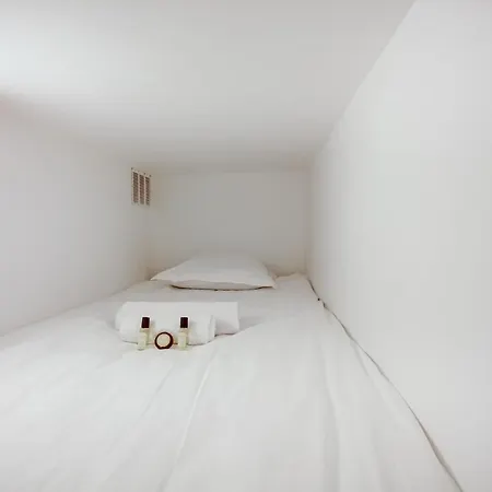 Flat Located In The Heart Of Paris Paris